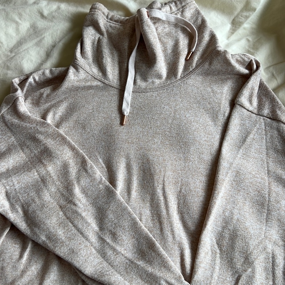 Old navy maternity sweater/ sweatshirt